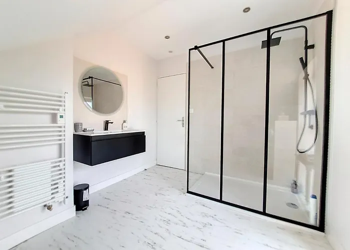 Au Mont Chez Vous #Jacuzzi Et Vue Mont-St-Michel#