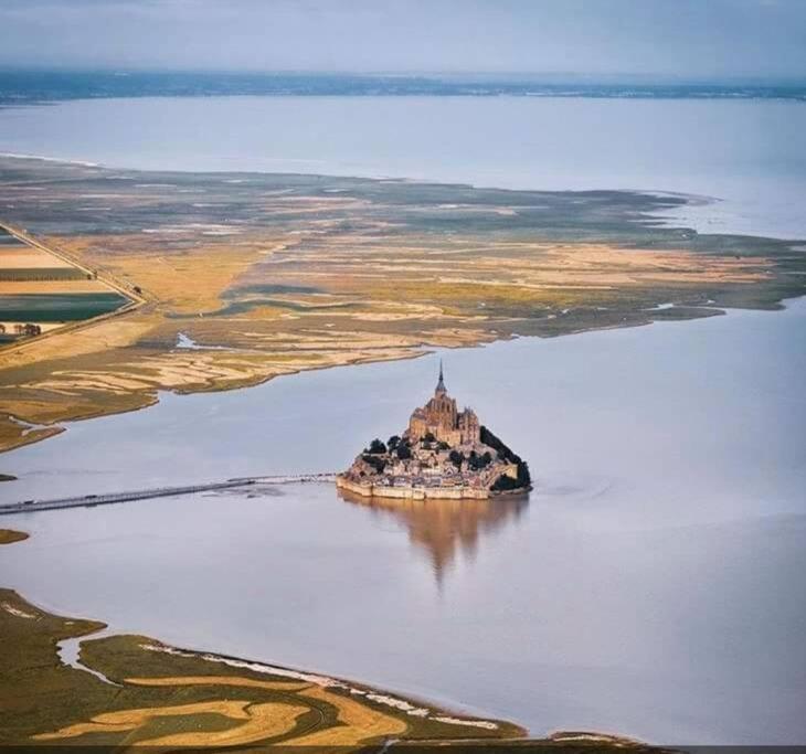 Au Mont Chez Vous #jacuzzi Et Vue Mont-st-michel# Holiday home Huisnes-sur-Mer